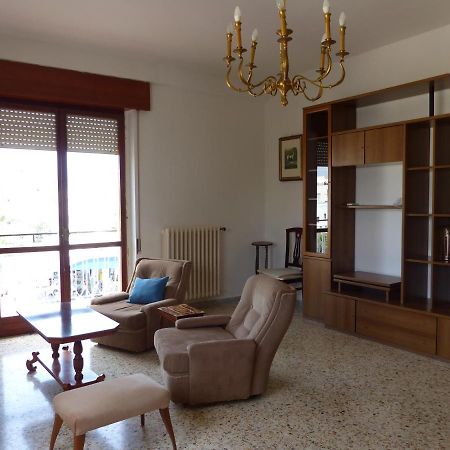 The Old Man And The Sea Apartment Brindisi Luaran gambar