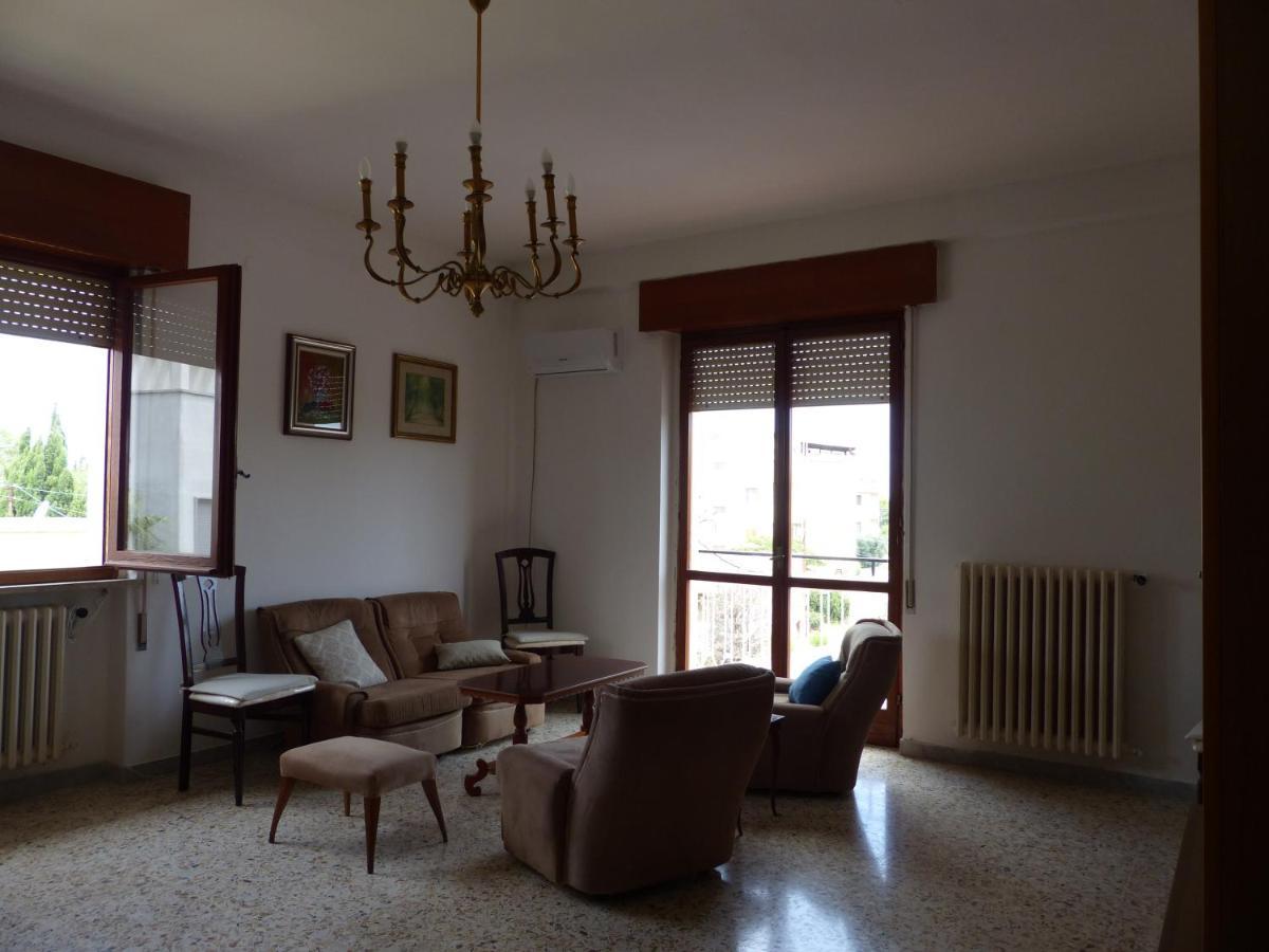 The Old Man And The Sea Apartment Brindisi Luaran gambar